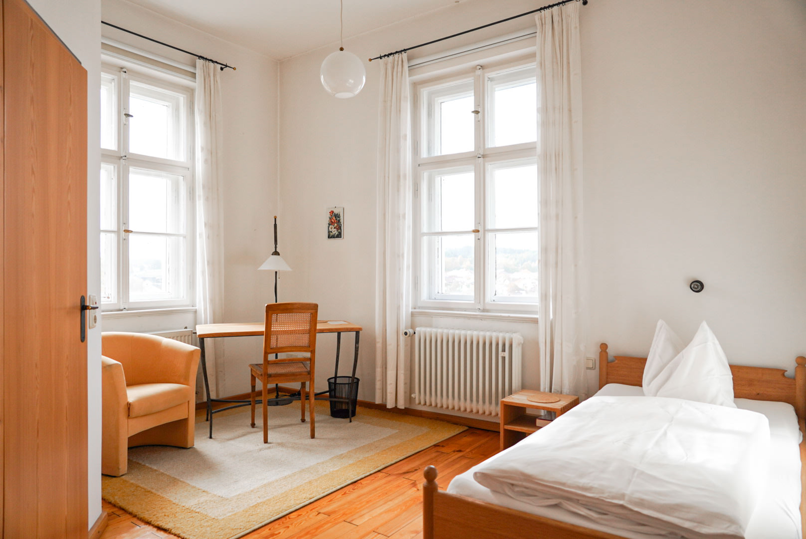 zimmer westflügel hauptgebäude